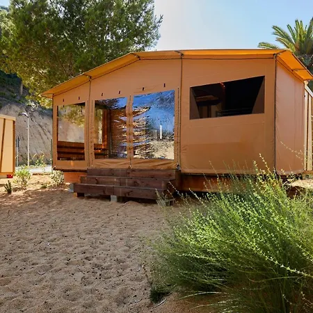 Pola Giverola Camp Kamp alanı *