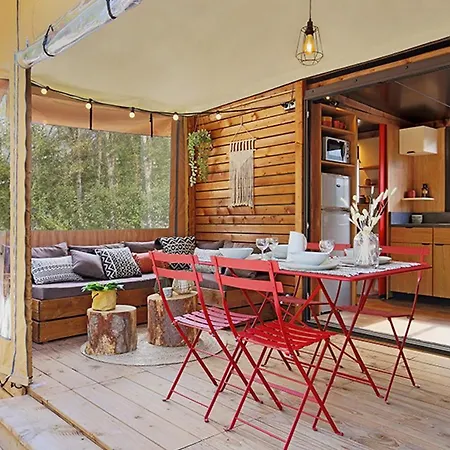 Kamp alanı Pola Giverola Camp