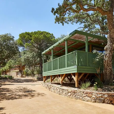 Kamp alanı Pola Giverola Camp Tossa de Mar